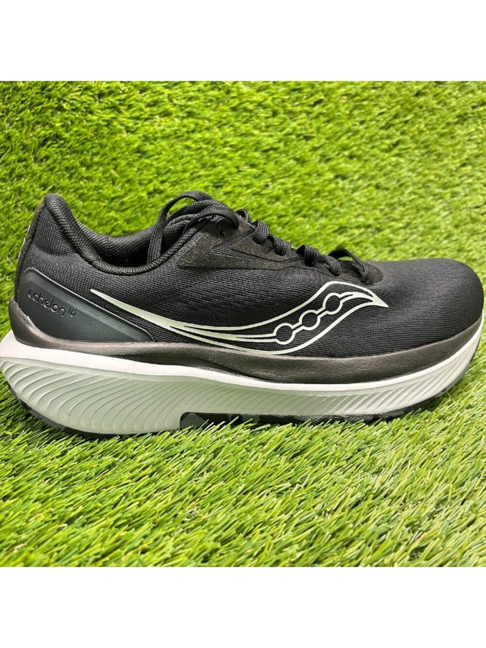 Saucony Echelon 10 Womens Size 8W Black White Athletic Running Shoes Sneakers